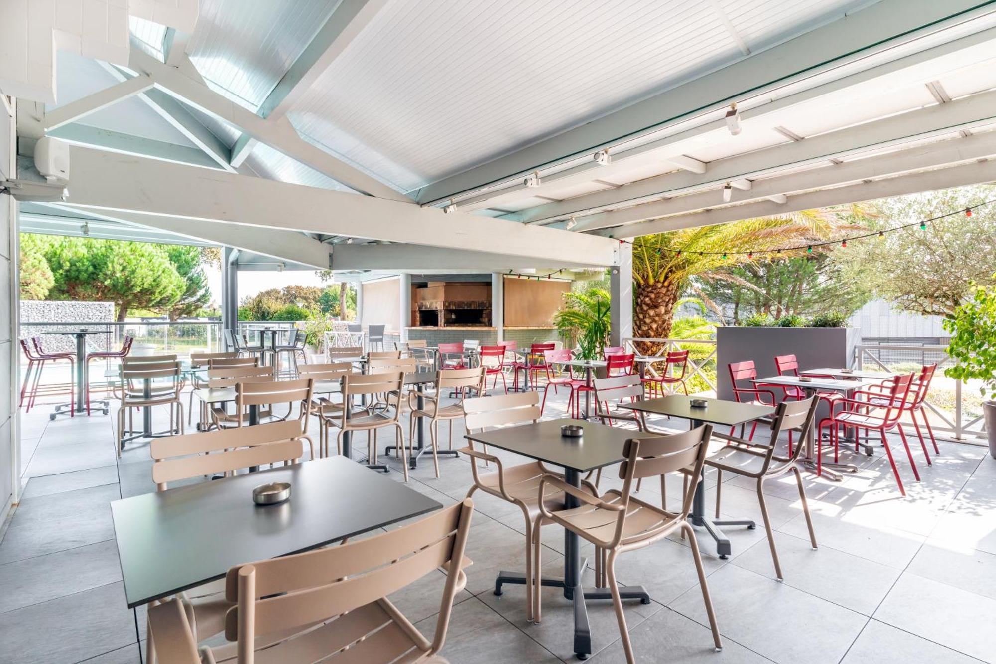 Abor Hotel, Mont De Marsan Saint-Pierre-du-Mont  Екстер'єр фото